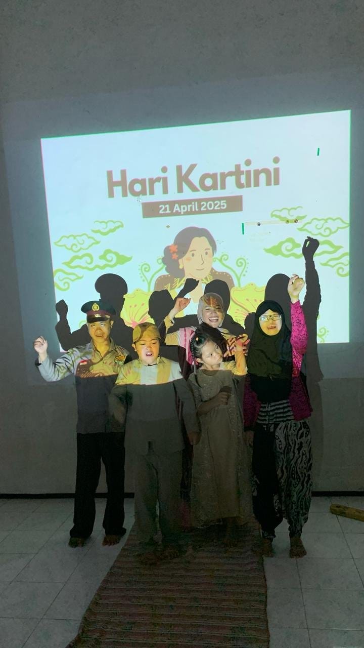 Down Syndrome School &Quot;Qis&Quot; Rayakan Hari Kartini 2025 13 WhatsApp Image 2025 04 23 at 09.42.56 6d3bdeec